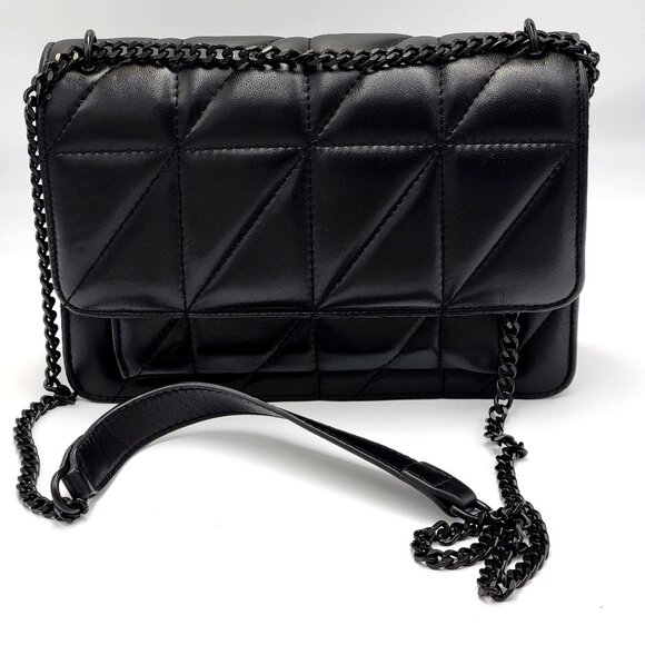Black Quilted Genuine Leather Crossbody Bag With Chain Strap & Magnetic Closure - Picture 1 of 12
